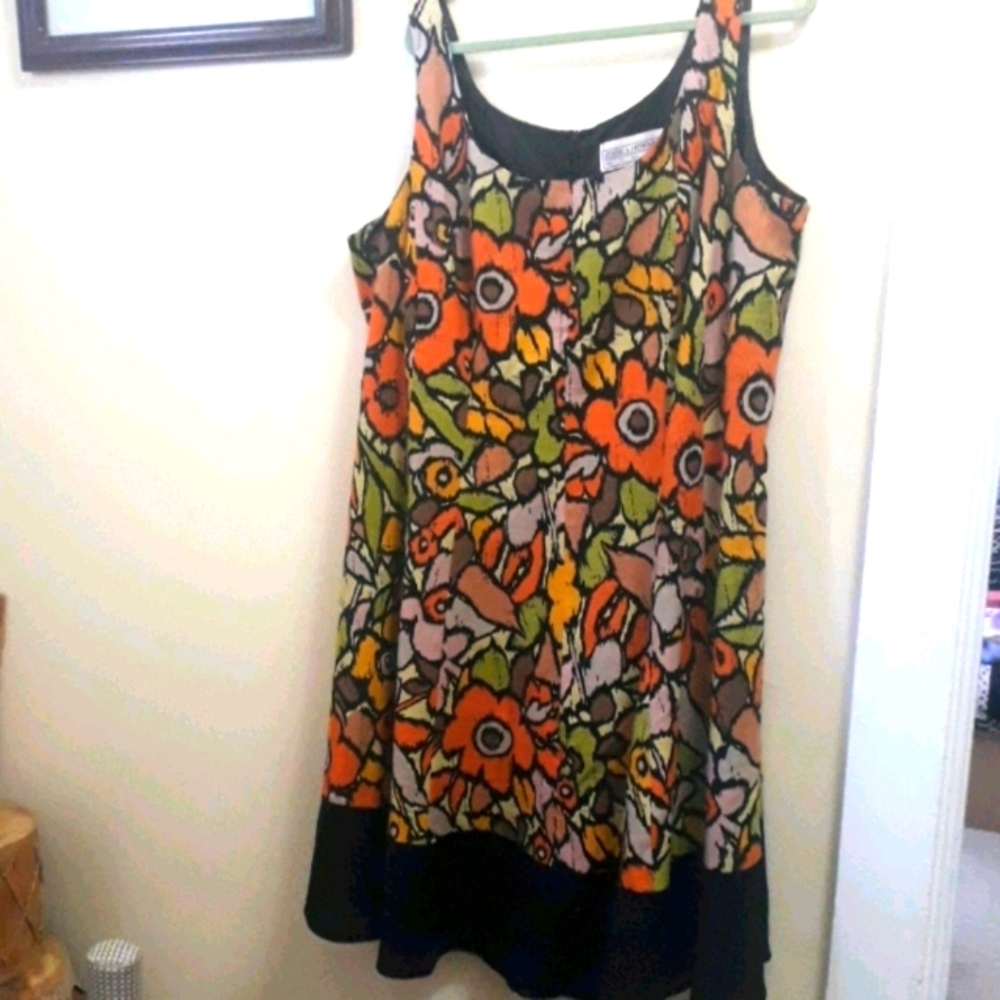Jessica Howard Woman Bold Tropical Floral Print Linen Dress